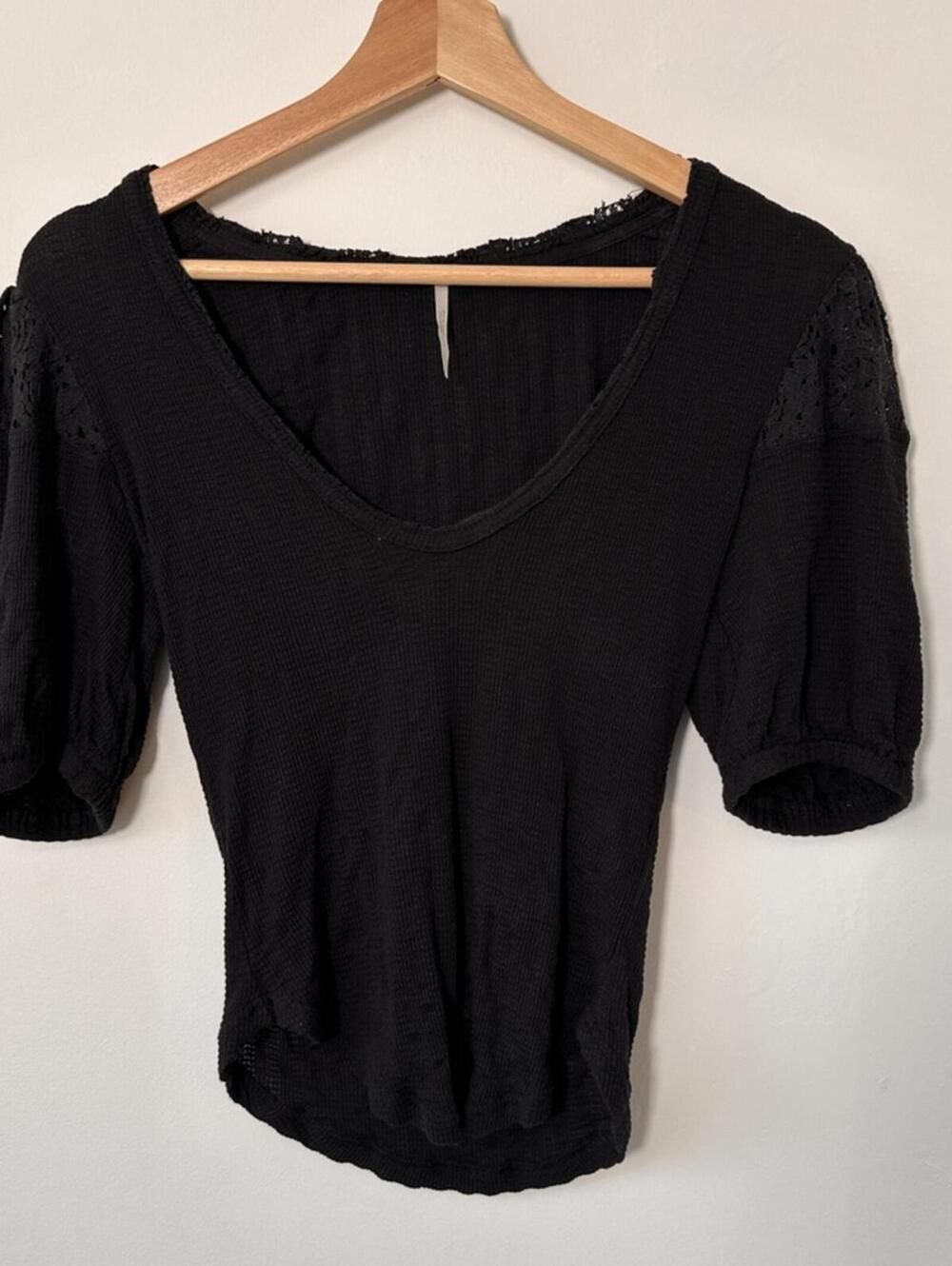 Free People St. James Black Crochet T-Shirt Size Small Layering - Picture 3 of 10
